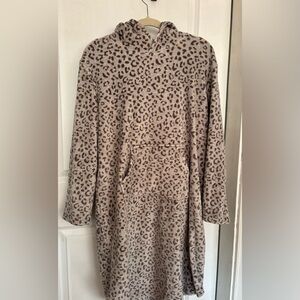 Animal print Hooded fleece bathrobe